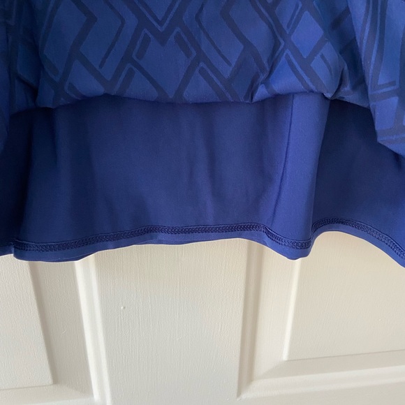 WHITE HOUSE BLACK MARKET BLUE VELVET SLEEVELESS DRESS. SIZE XS. - Picture 3 of 5